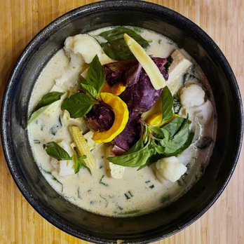 Khom Loi - Pumpkin green curry - Thai Near Me - Sebastopol, California