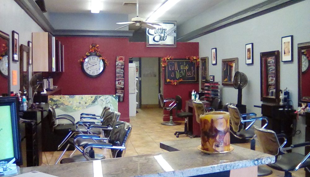 THE CUTTIN’ CLUB 153 Hillside Ave, Williston Park, New York Hair