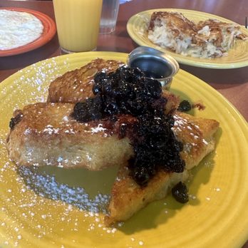 Geraldine's Counter - French toast - American Near Me - Seattle, Washington