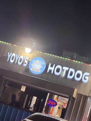 YoYo's Hotdog by null