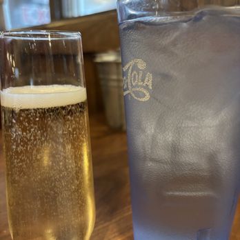 Henry's Restaurant - American Near Me - Kill Devil Hills, North Carolina