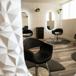 Spruce Salon - Styling stations