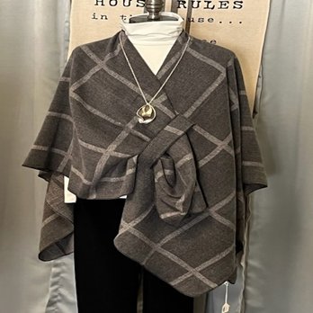 Di's Boutique - Accessories Near Me - Canton, Illinois Di's Boutique - Accessories Near Me - Canton, Illinois