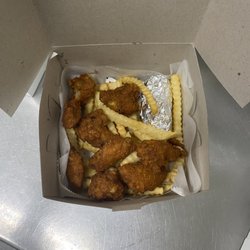 Jack's Pizza - 8 pc volcano wing basket with regular fries.