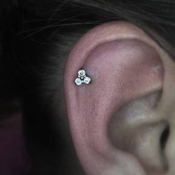 Vanity - Trinity Swarovski - 75$