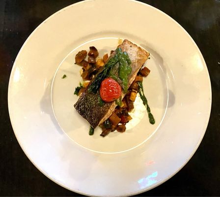 J. Hollinger's Waterman's Chophouse by null