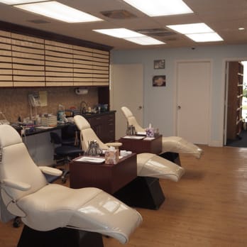Robert A Eckelson, DDS, PA - Orthodontists Near Me - Boca Raton, Florida Robert A Eckelson, DDS, PA - Orthodontists Near Me - Boca Raton, Florida