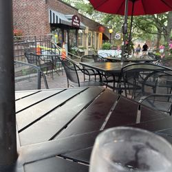 Oregano Pizzeria & Ristorante - Outside dinning