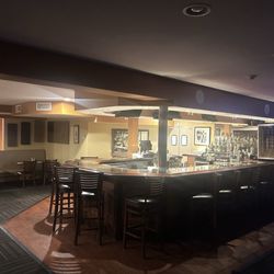 Supreme Cheese Pizzeria & Ristorante - Bar area