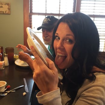 Blue Jeans Cafe - Licking my plate clean after finishing my amazing fish tacos! So delicious!! - New American Near Me - Stamford, Texas