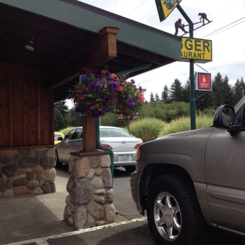 High Climber Room & the Logger - Lounges Near Me - Astoria, Oregon High Climber Room & the Logger - Lounges Near Me - Astoria, Oregon