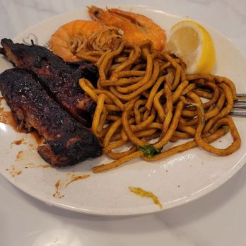 Okini Buffet - Rib tip, shrimp and noddles. - Buffets Near Me - Chicago, Illinois