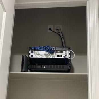 Low Volt Pro - New 6U rack with Ubiquiti firewall and POE switch. - TV Mounting Near Me
