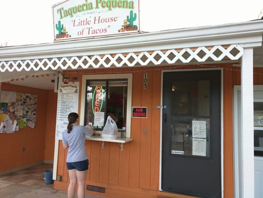 Taqueria Pequena by null