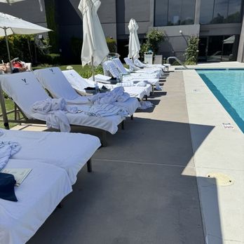 SPA VEA - Spa pool was not really tended to. There were empty water bottles all over the place. - Day Spas Near Me - Newport Beach, California