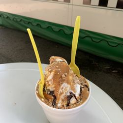 Pit Stop Kremery - Tams Pit Stop Pie! Very good, perfect for sharing.