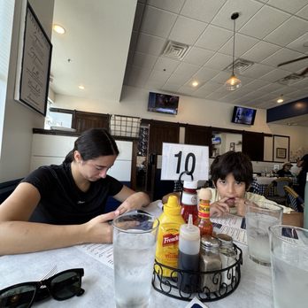 Madame Brioche Bistro - French Near Me - Conroe, Texas