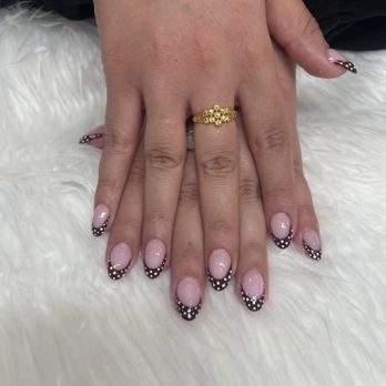 Novel Nails & Day Spa - Nail Salons Near Me - Citrus Heights, California
