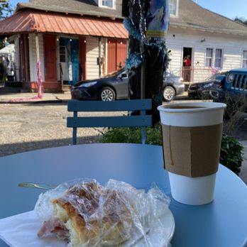 Petite Clouet Cafe - Outdoor seating - Cafes Near Me - New Orleans, Louisiana Petite Clouet Cafe - Outdoor seating - Cafes Near Me - New Orleans, Louisiana