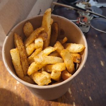 2AM Project - Regular fries - Seafood Near Me - Baltimore, Maryland