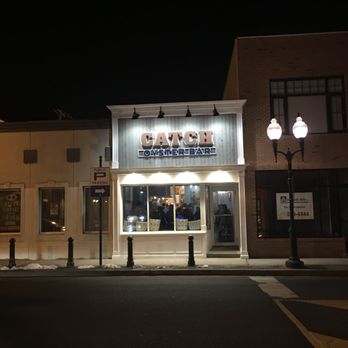 Catch Oyster Bar - Seafood Near Me - Patchogue, New York