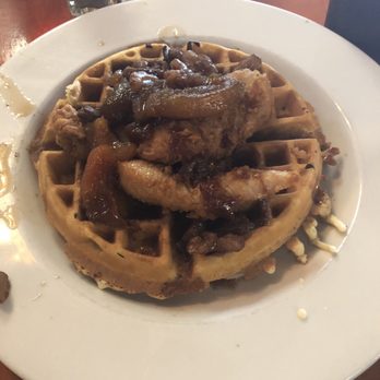 Debi's Restaurant - Chicken and waffles - American Near Me - Savannah, Georgia Debi's Restaurant - Chicken and waffles - American Near Me - Savannah, Georgia