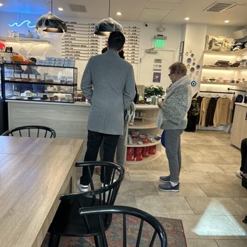 Dolphin Cafe - Cafes Near Me - Washington, DC, District of Columbia
