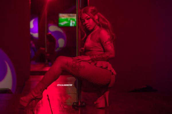 The Landing Strip by null