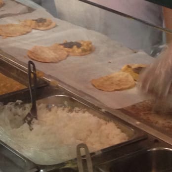 De Hot Pot - Doubles being prepped. - Trinidadian Near Me - Brooklyn, New York De Hot Pot - Doubles being prepped. - Trinidadian Near Me - Brooklyn, New York