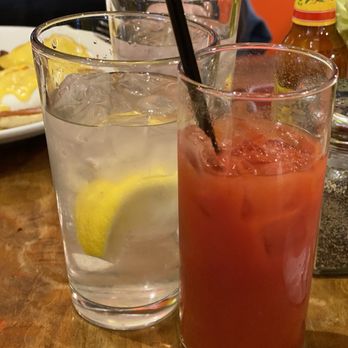 Simple Cafe - Tomato juice - Breakfast & Brunch Near Me - Lake Geneva, Wisconsin