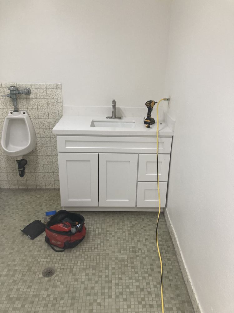 Slide of R & R Paint