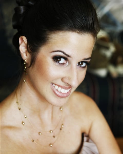 Kimberly Nieves Makeup Artist Logo