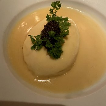 Le Coucou - Quenelle de brochet "Route de Reims" - French Near Me - New York, New York