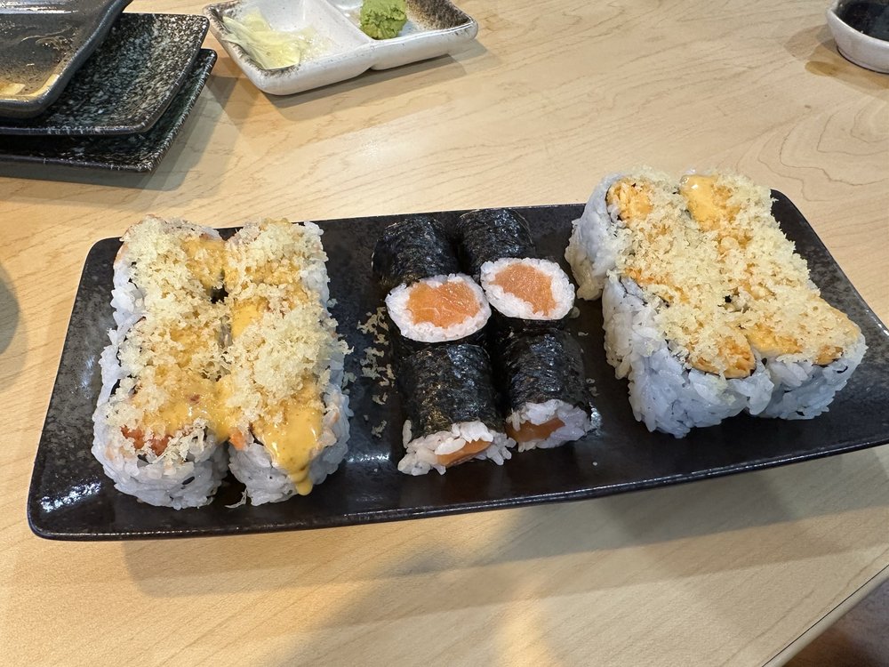 Umai Revolving Sushi