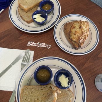 Howdy Honey - Toast and scone - Coffee & Tea Near Me - Grapevine, Texas