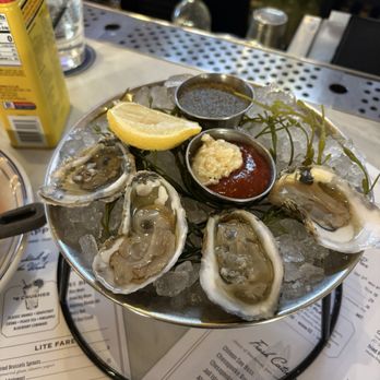 The Choptank - Fresh Oysters (per their options of the day) so buttery and kinda sweet - Seafood Near Me - Baltimore, Maryland
