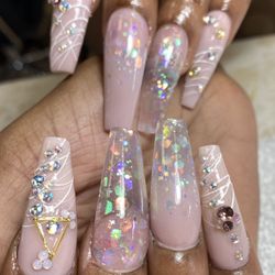 Bling Nails & Lashes