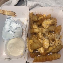 Spicy Cheese Fries with Ranch Spicy Cheese Fries with Ranch