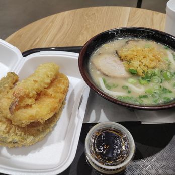 Sanukiseimen Mugimaru - Tempura and chashu udon - Japanese Near Me - Costa Mesa, California Sanukiseimen Mugimaru - Tempura and chashu udon - Japanese Near Me - Costa Mesa, California