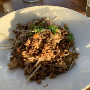 Star Noodle - Fried soup - Asian Fusion Near Me - Lahaina, Hawaii