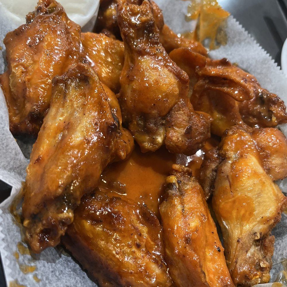 East Coast Pizza - Chicken Wings - Pizza Near Me - Riverview, Florida