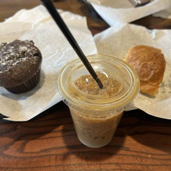 New York Bagel Cafe - Chocolate muffin, iced coffee, breakfast croissant - Bakeries Near Me - Tulsa, Oklahoma New York Bagel Cafe - Chocolate muffin, iced coffee, breakfast croissant - Bakeries Near Me - Tulsa, Oklahoma