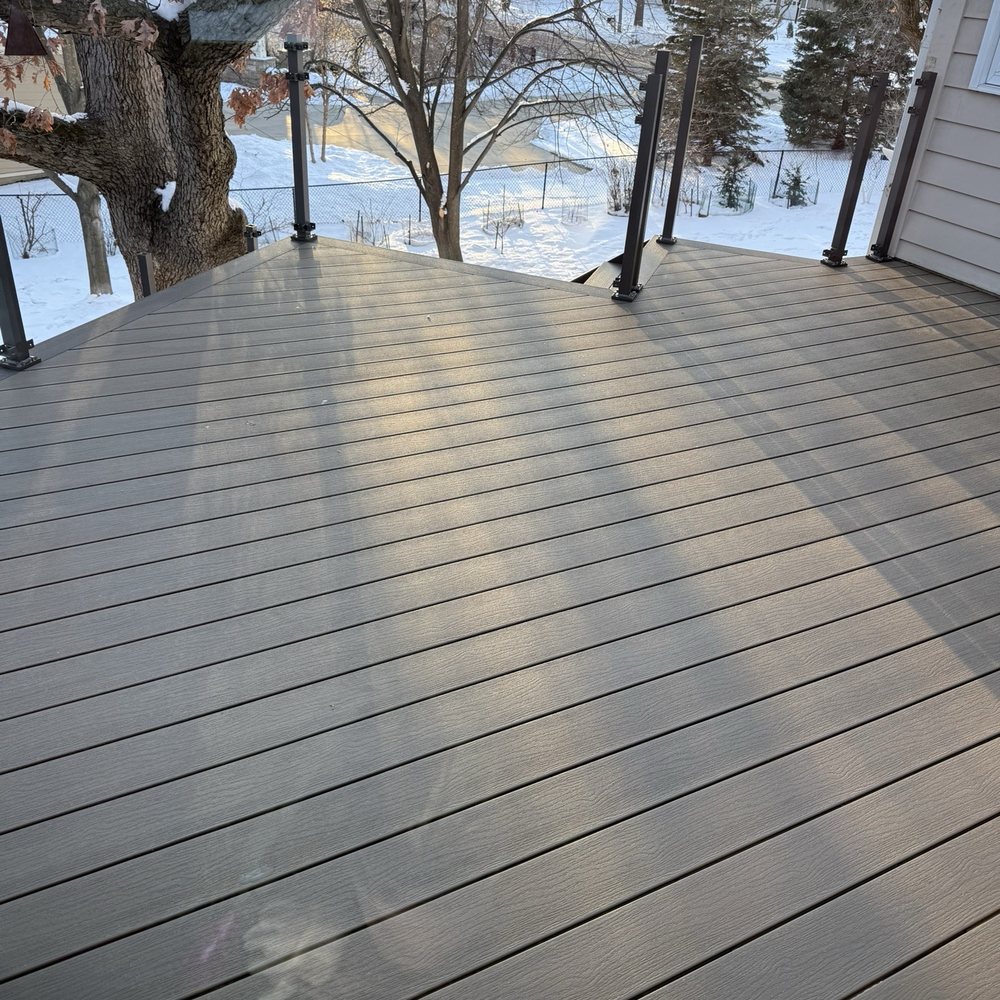 Ugly Deck - New composite decking - Decks & Railing Near Me - Burnsville, Minnesota Ugly Deck - New composite decking - Decks & Railing Near Me - Burnsville, Minnesota