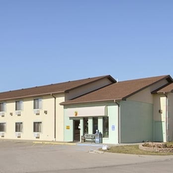 Super 8 by Wyndham Marshall - Super 8 Marshall - Hotels Near Me - Marshall, Missouri Super 8 by Wyndham Marshall - Super 8 Marshall - Hotels Near Me - Marshall, Missouri