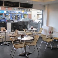 Our Mo's Fish & Chips - Interior