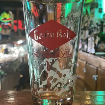Dubliner Pub - Empty - Pubs Near Me - Saint Paul, Minnesota