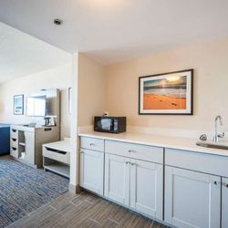 Hampton Inn Virginia Beach-Oceanfront North - Guest room