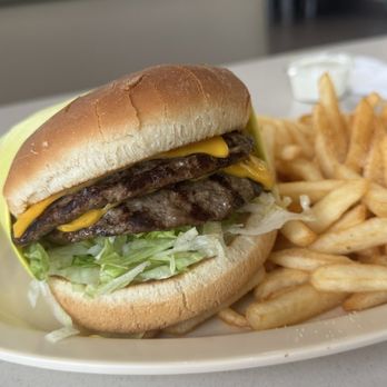 Primo Burgers - Double cheeseburger - Burgers Near Me - Maywood, California