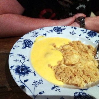 Jollys Hotel - crumble - Hotels Near Me - Dundee, DND