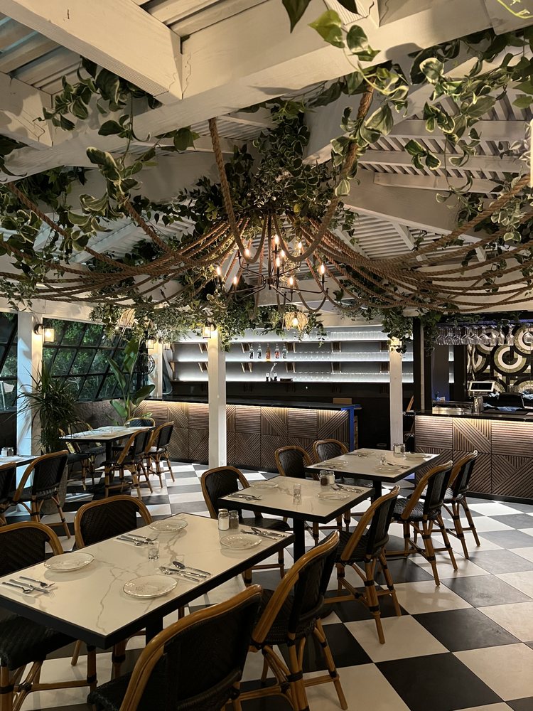 MEEZ 112 Photos & 112 Reviews 23508 Calabasas Rd, Calabasas, California Persian/Iranian